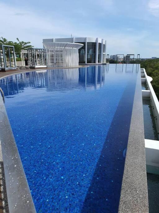Nice Stay In Heart Of Kota Bharu@Troika,Free Wifi. Exterior foto